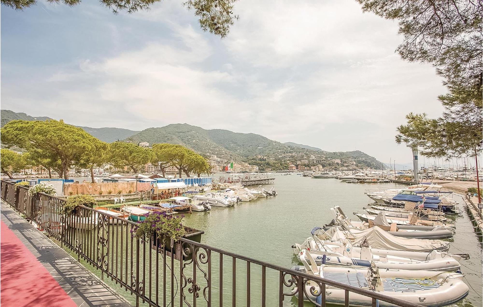 Awesome Apartment In Rapallo Ge With Kitchen SantʼAnna Exteriör bild